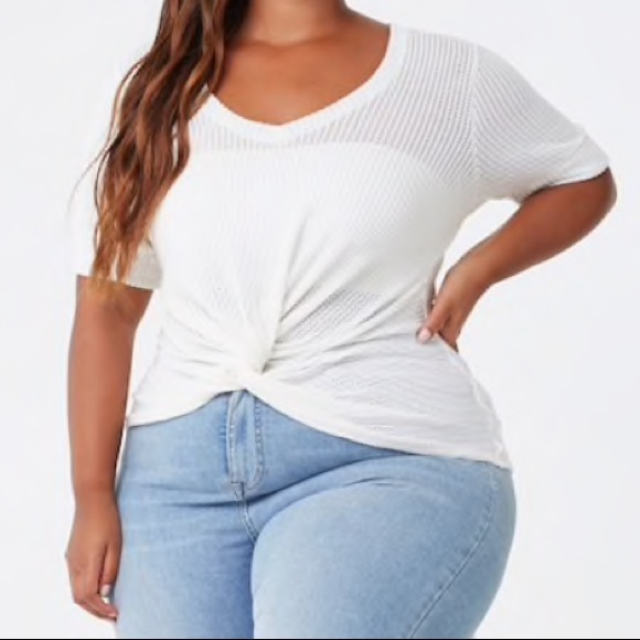 Forever 21 Tops - White Twisted Crop Sweater Forever 21 Tops - White Twisted Crop Sweater